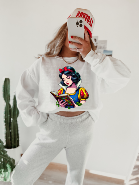 Bookish Snowwhite T-Shirt and Sweatshirt