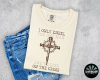I only kneel for one man Brown Design T-Shirt and Sweatshirt