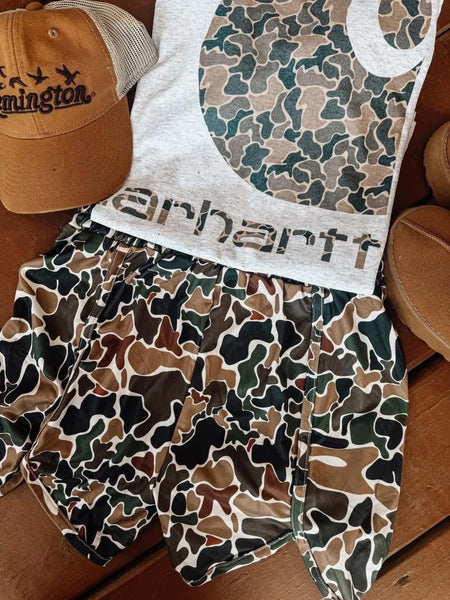 Duck Camo Car 🖤 T-Shirt and Sweatshirt